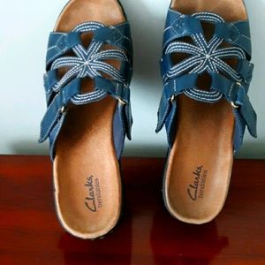 Clarks leather sandals